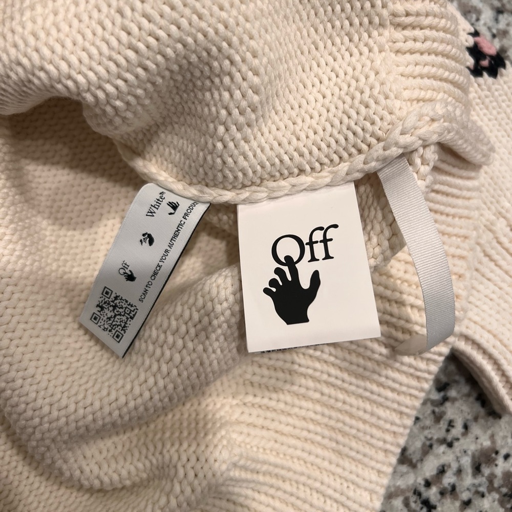 Off-White Crewneck Sweater